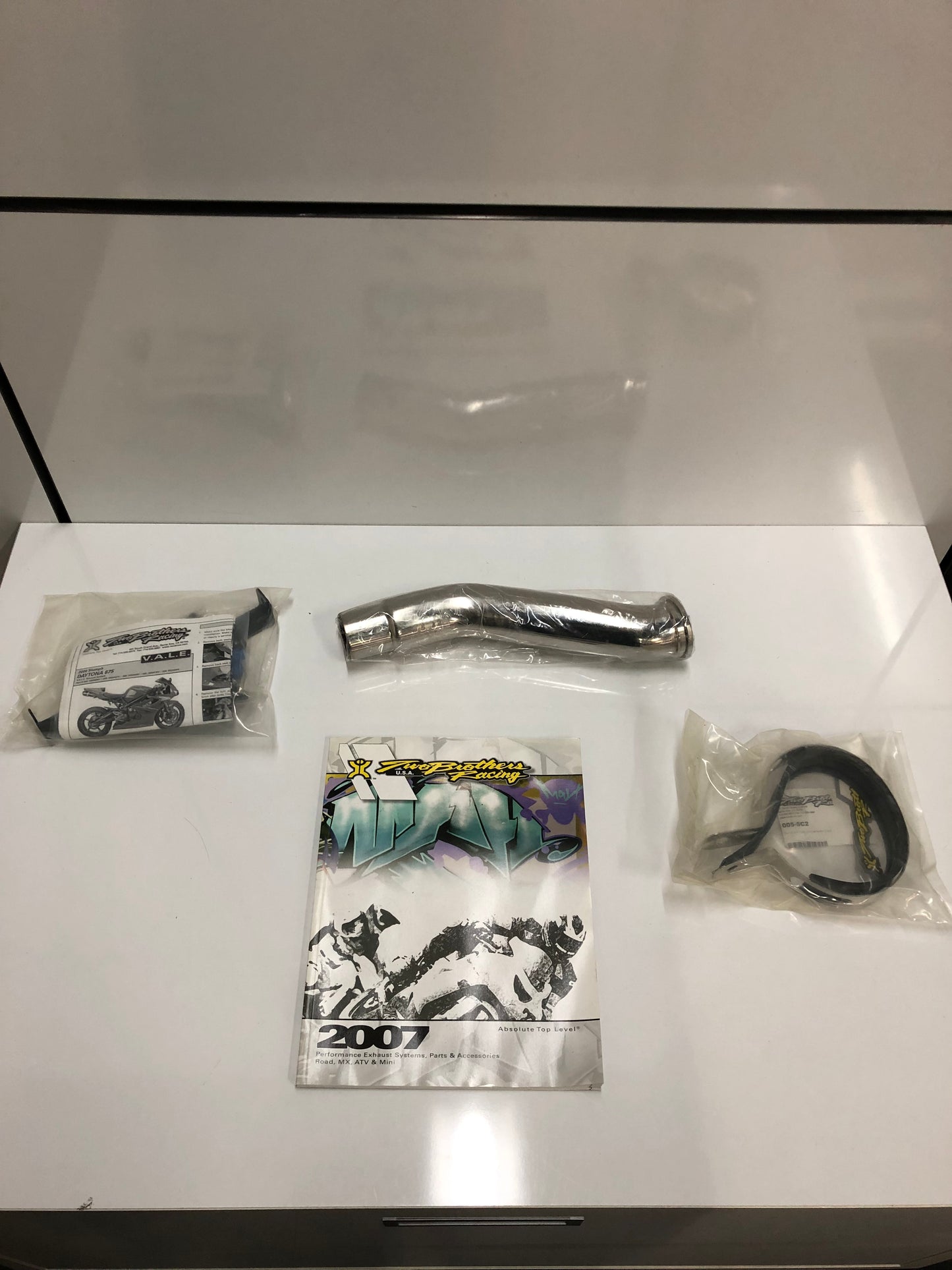Two Brothers Triumph Daytona 675 '06-'07 V.A.L.E S/0 M5 Titanium Slip On Exhaust 005-1550420V
