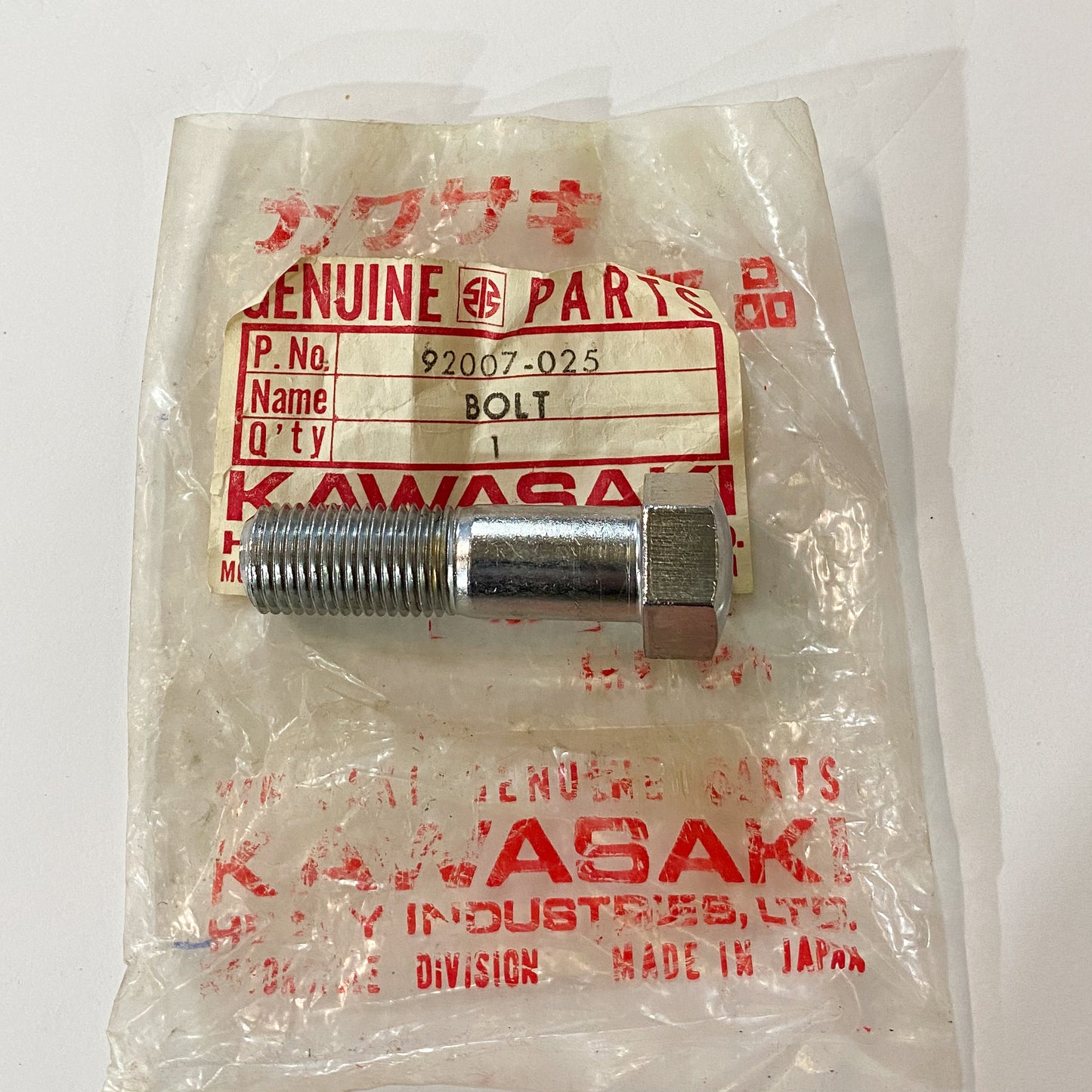 KWASAKI BOLT,R.H.FOOTREST FIT 92007-025