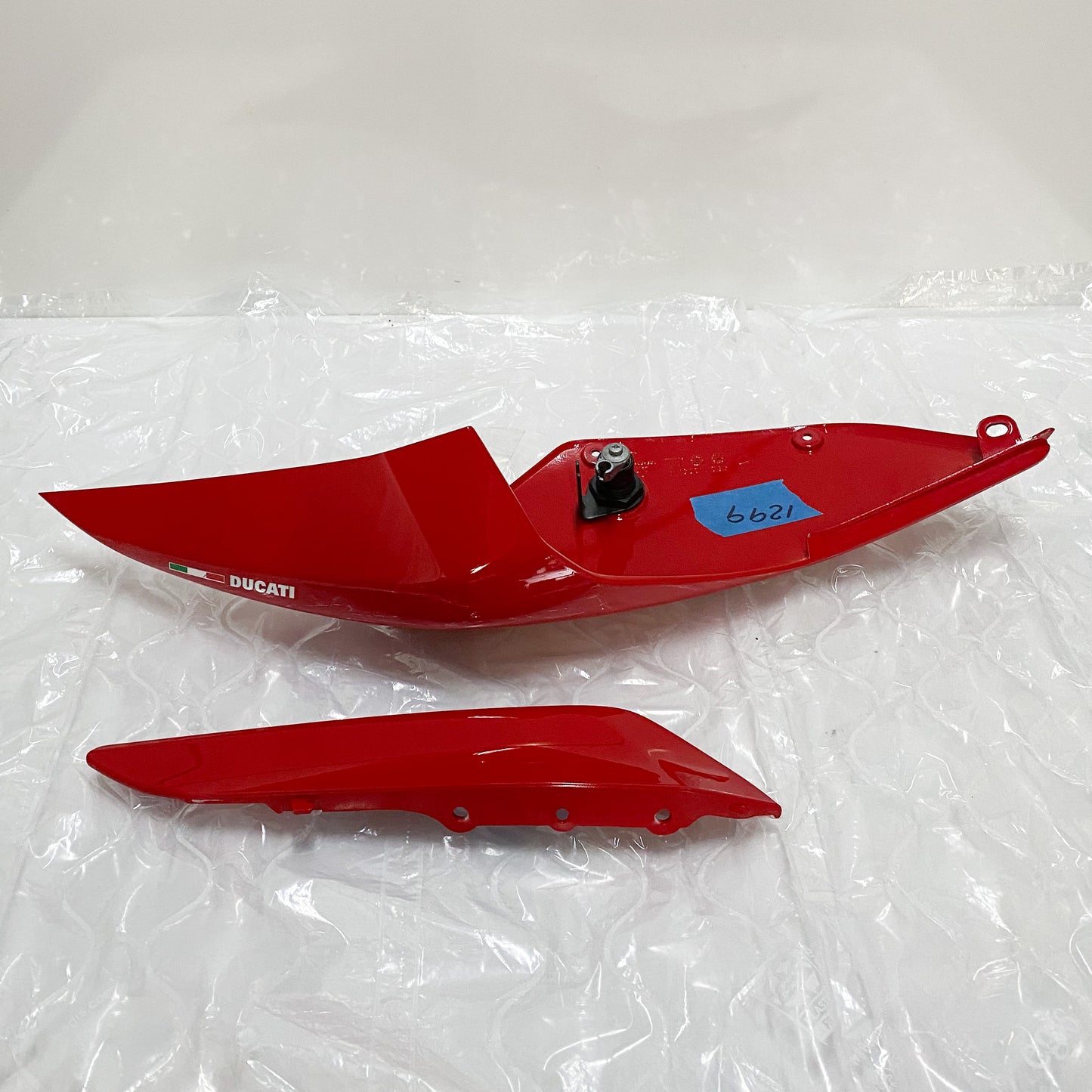 Ducati 1299/1299S Frame Cover & Cap RH 48212031AA 48212051AA USED