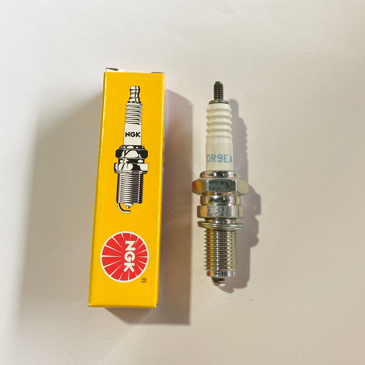 NGK 3437 DR9EA NICKEL SPARK PLUG
