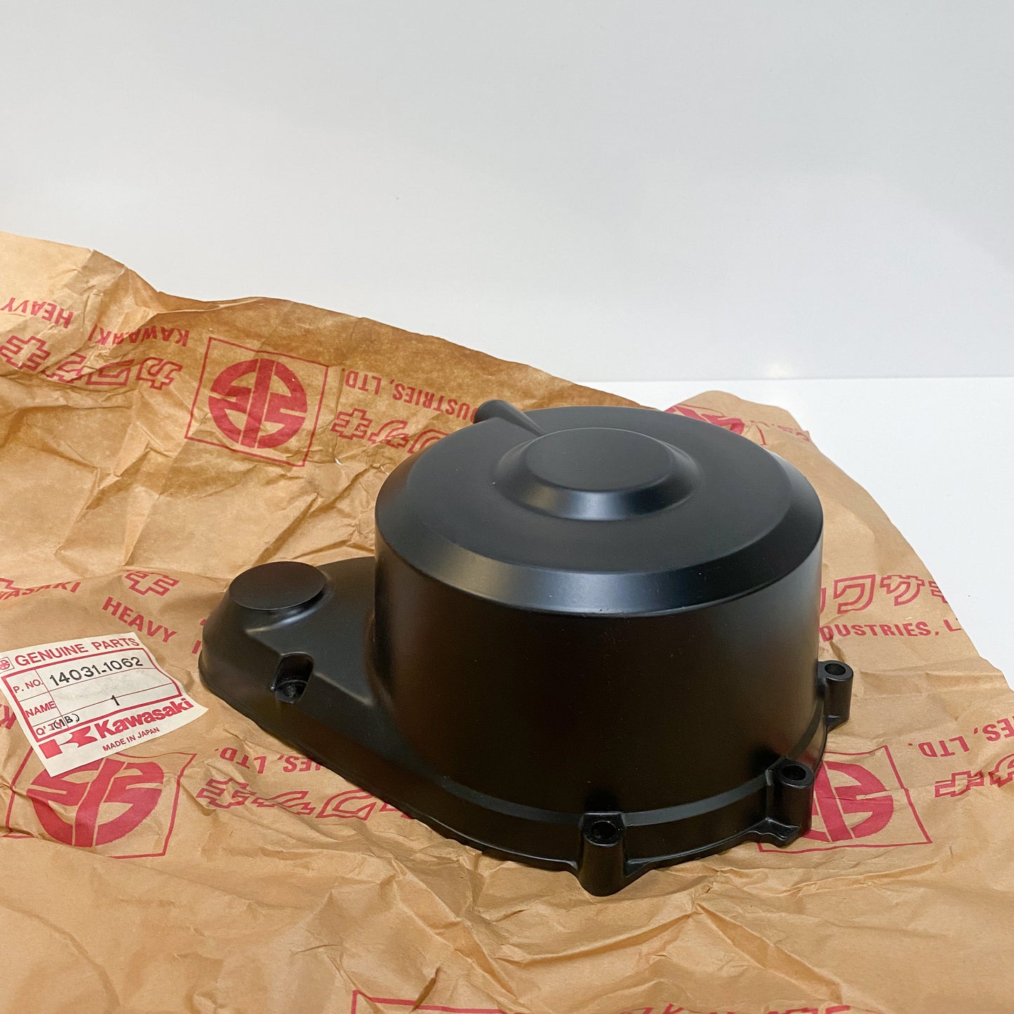 NOS KAWASAKI COVER-GENERATOR,BLACK 14031-1062