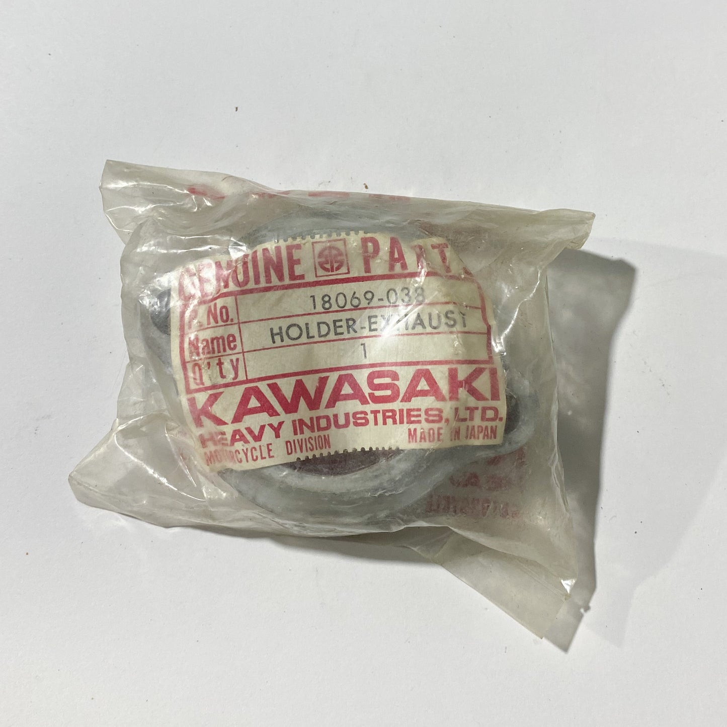 KAWASAKI HOLDER-EXHAUST PIPE 18069-038