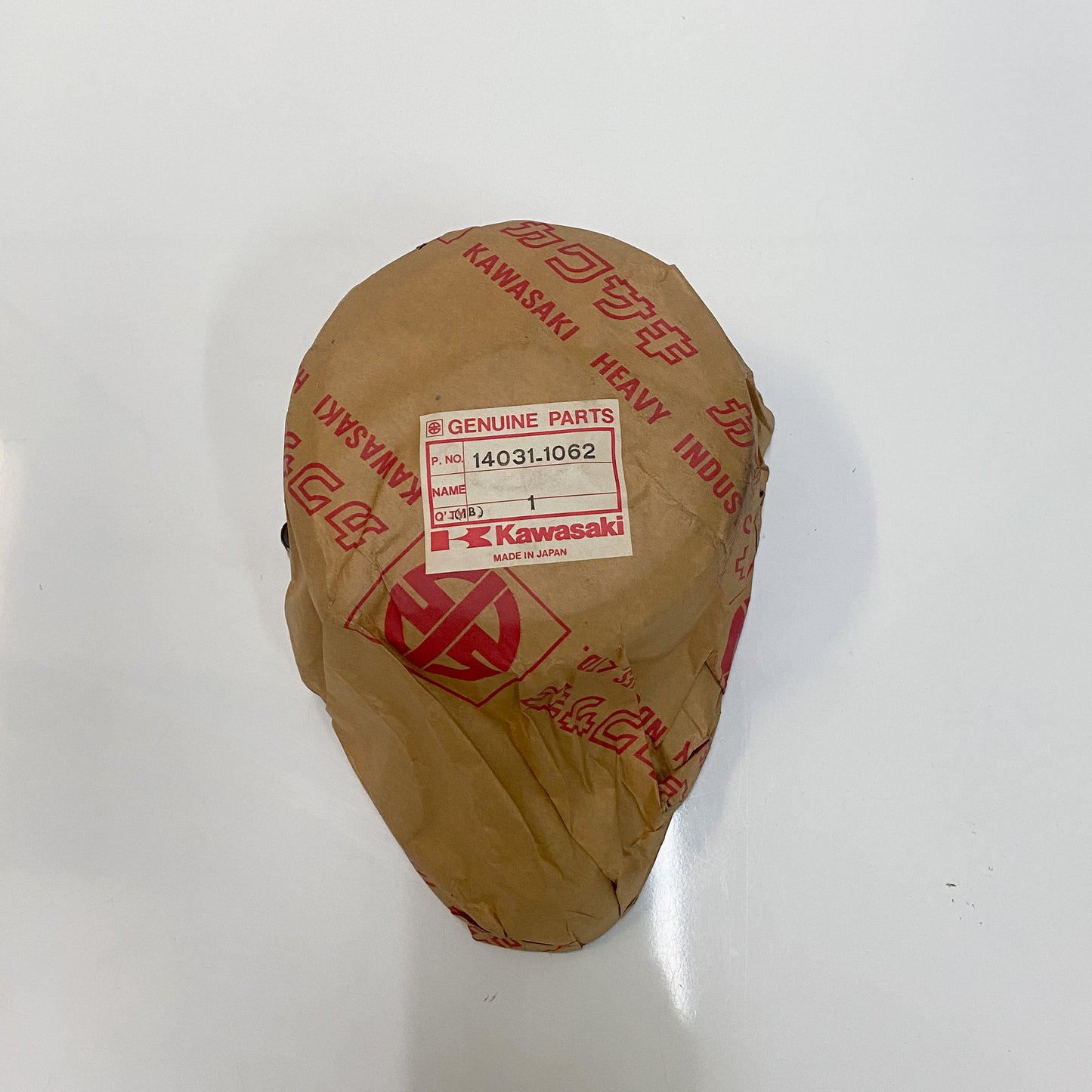 NOS KAWASAKI COVER-GENERATOR,BLACK 14031-1062