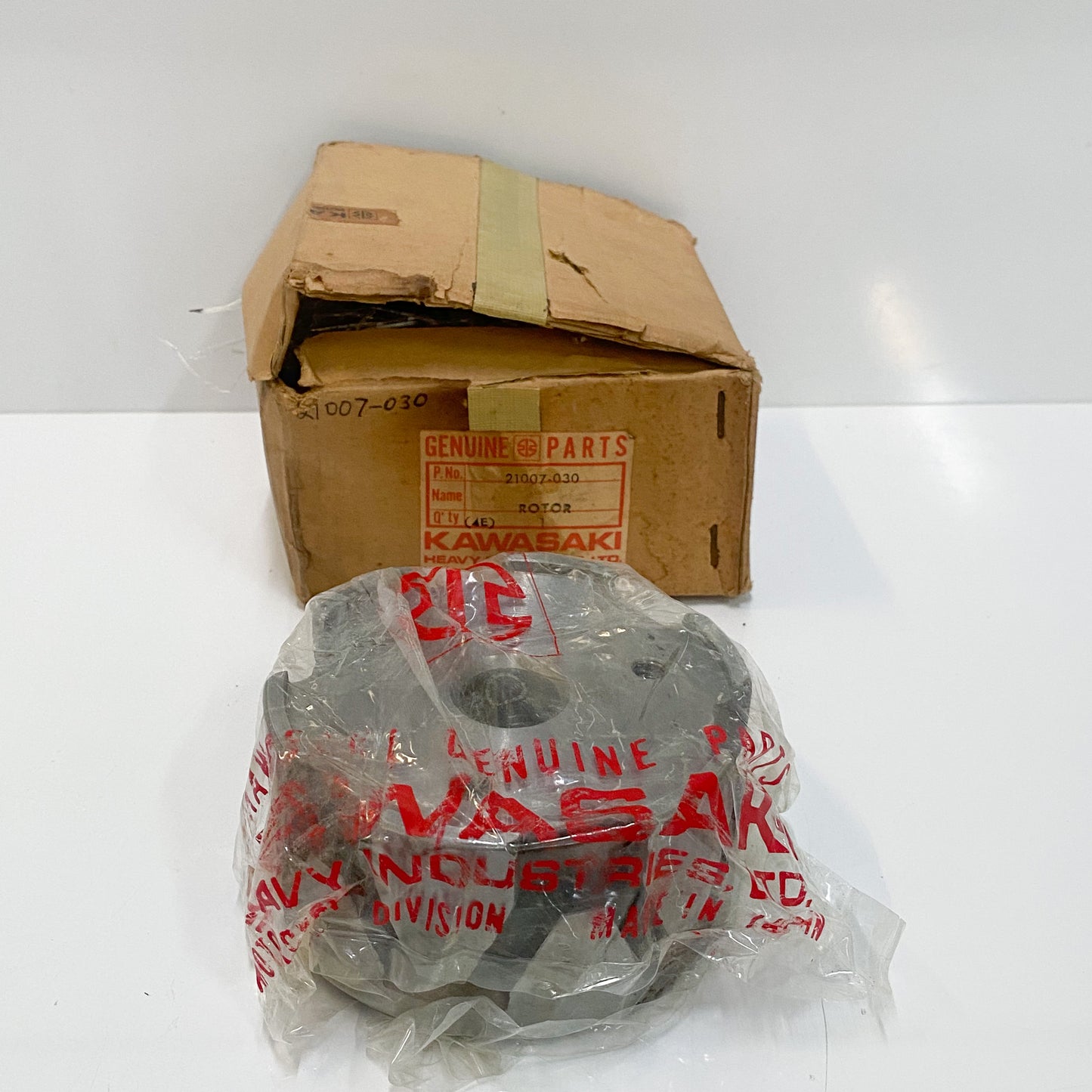 NOS KAWASAKI ROTOR 21007-030