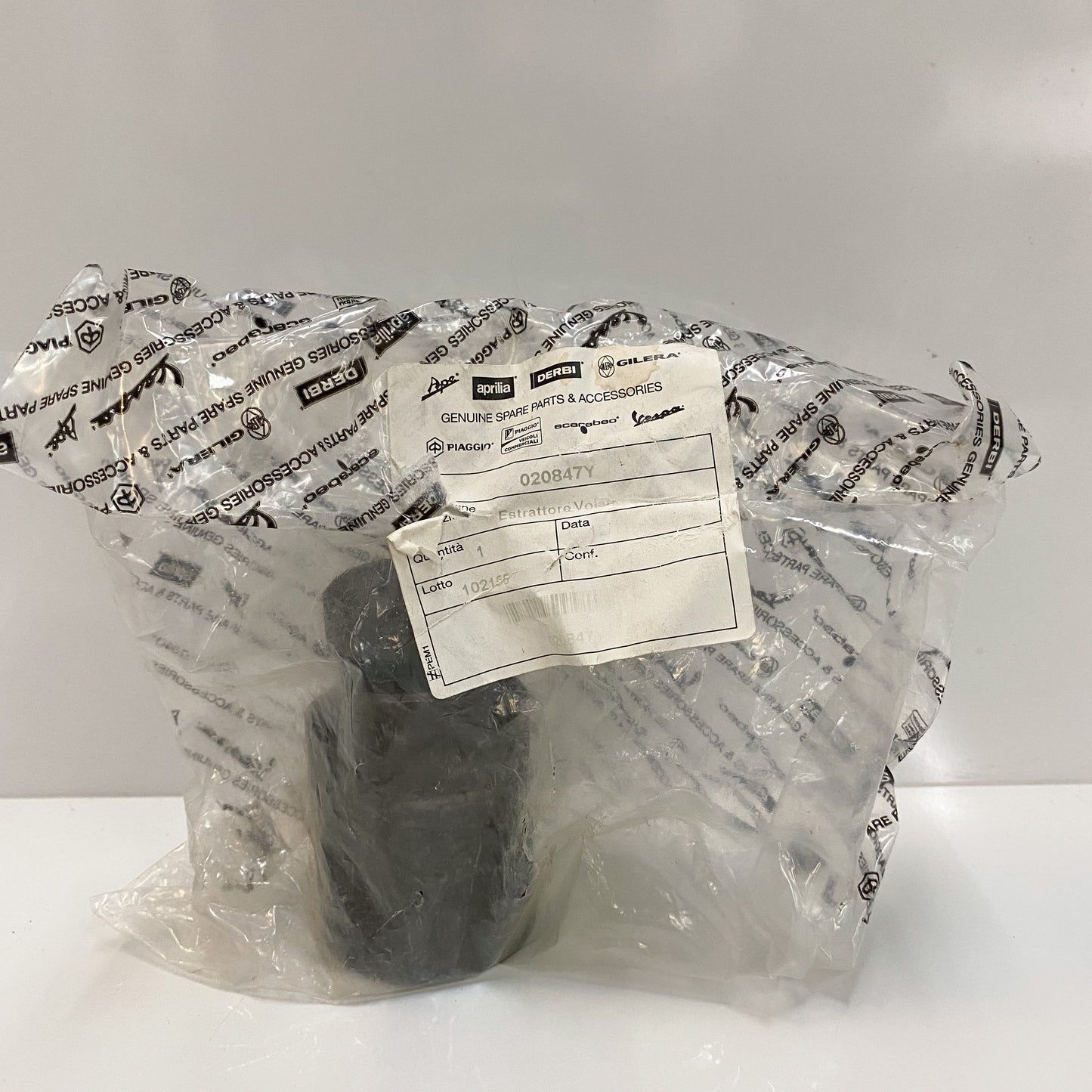 Aprilia Flywheel Puller -Mitsubishi 020847Y