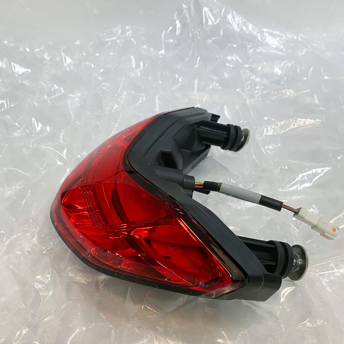 Ducati M 821/1200/797/SS950 Tail Light 52510482B USED