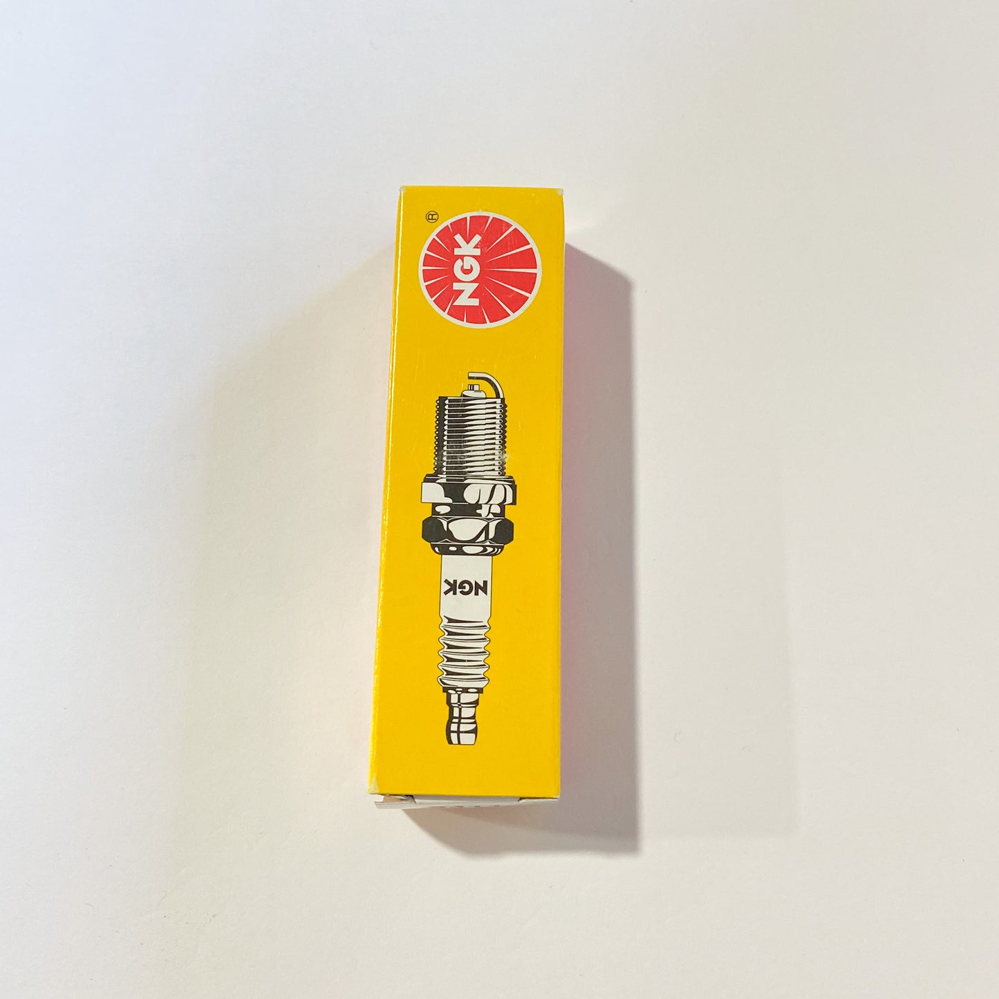 NGK 2411 B8ES NICKEL SPARK PLUG