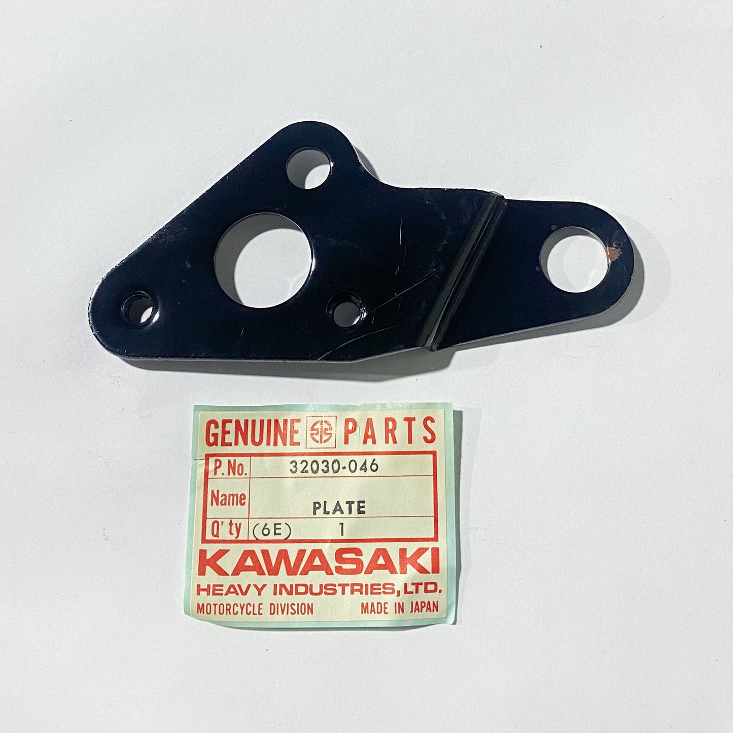 KAWASAKI PLATE,ENG MOUNT,L.H | Z1/A 32030-046