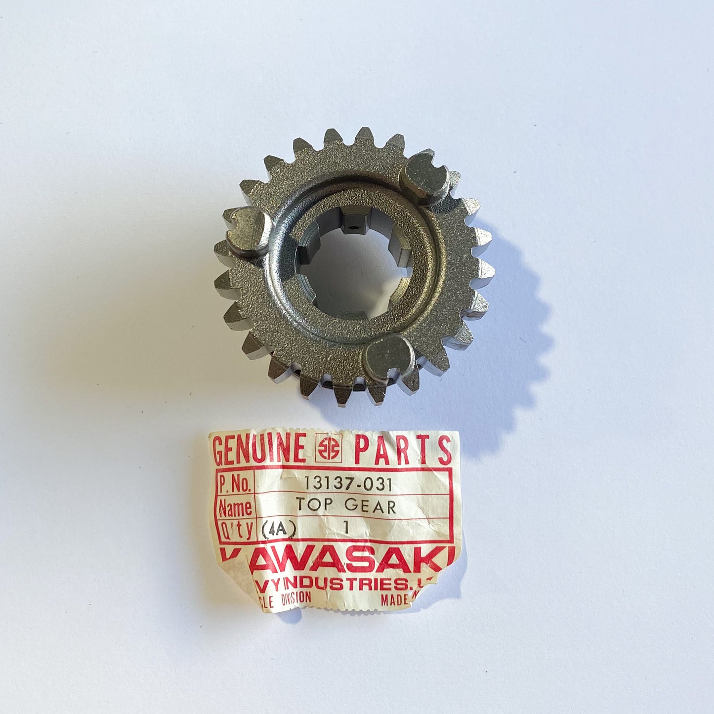 KAWASAKI TOP GEAR,OUTPUT SHAFT 13137-031