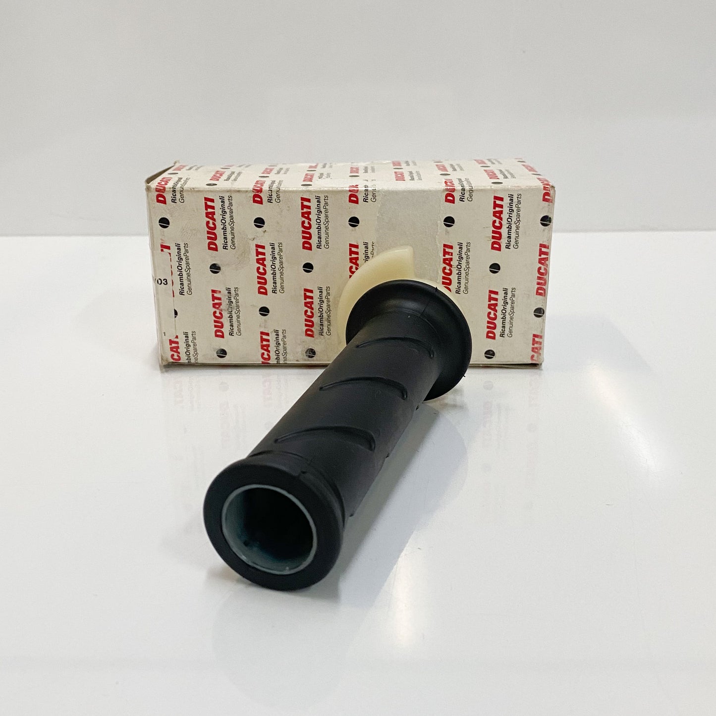 Ducati Throttle Grip, Right Only 65620121A OPEN-BOX