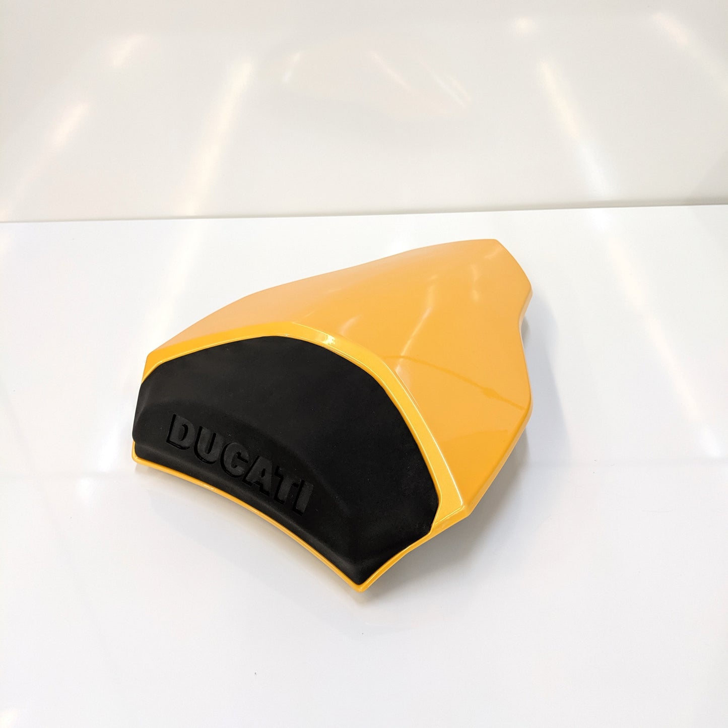 Ducati Streetfighter 848 Seat Cowl * Brand New With Slight Damage *