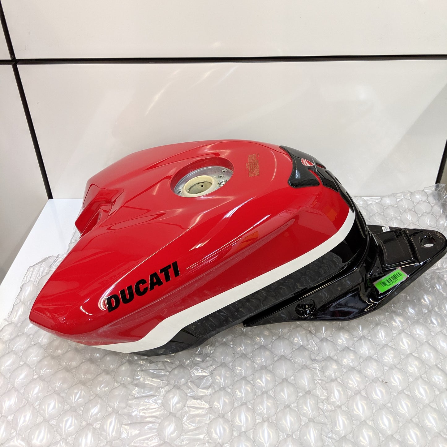 Ducati 848 Evo Corse Used Gas Tank 58611831AH