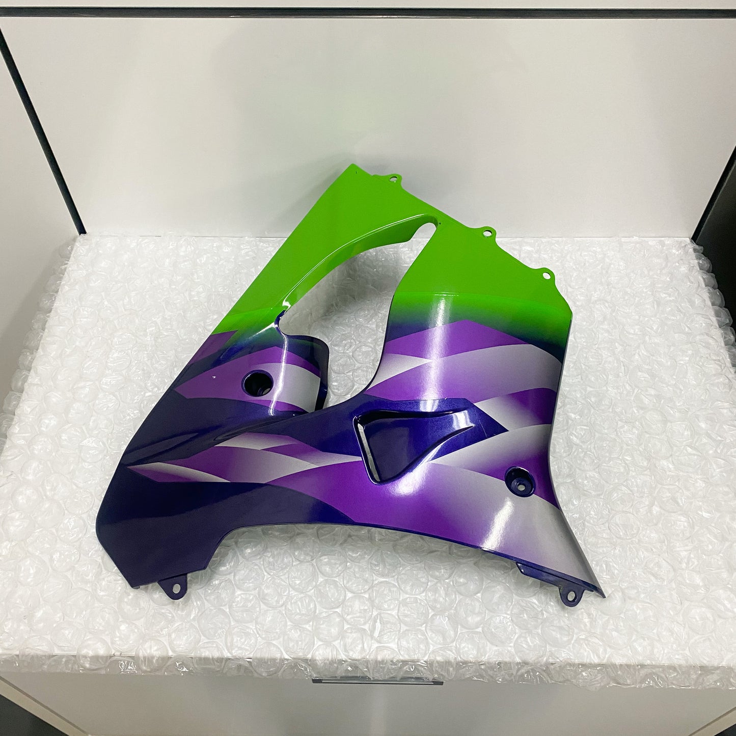 Kawasaki '99 ZX-9R RH Fairing Green/Violet 55050-5747-G9 USED