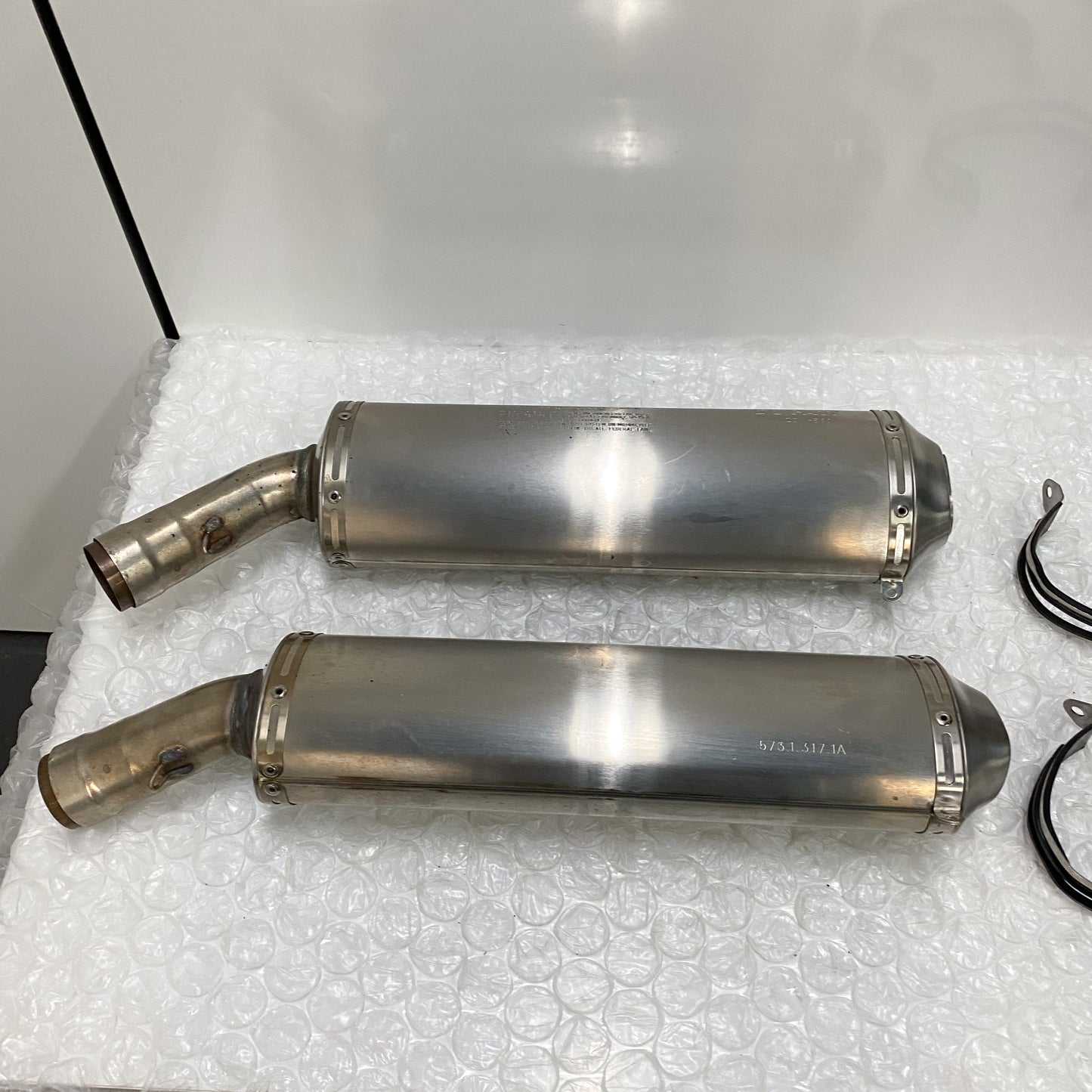 Ducati 848 EVO/848 EVO CORSE SE Stock OEM Exhaust Take-Off 57413171A & 57313171A (4)