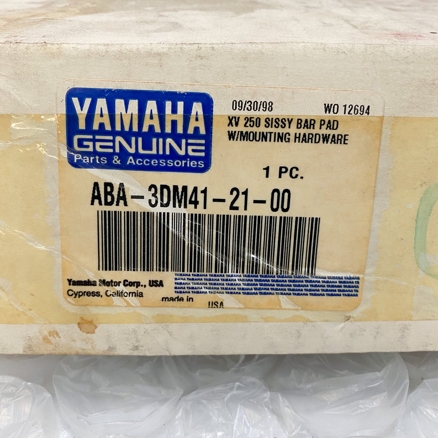 Yamaha XV250 Sissy Bar Pad With Mounting Hardware ABA-3DM41-21-00