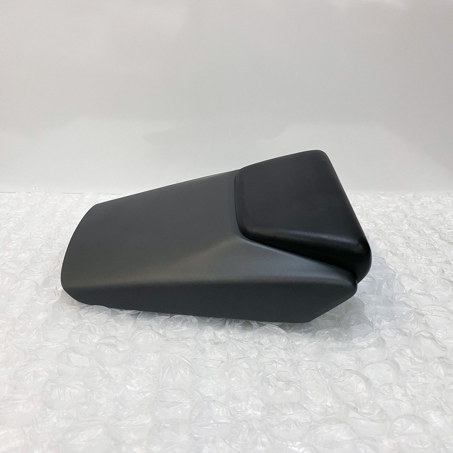 Yamaha '00 R6 Seat Cover, Black 5EB-WW771-00