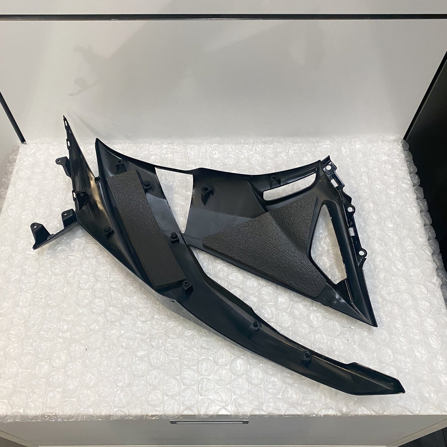 Kawasaki Ninja ZX-6R COWLING, SIDE LH EBONY 55028-0252-H8 USED