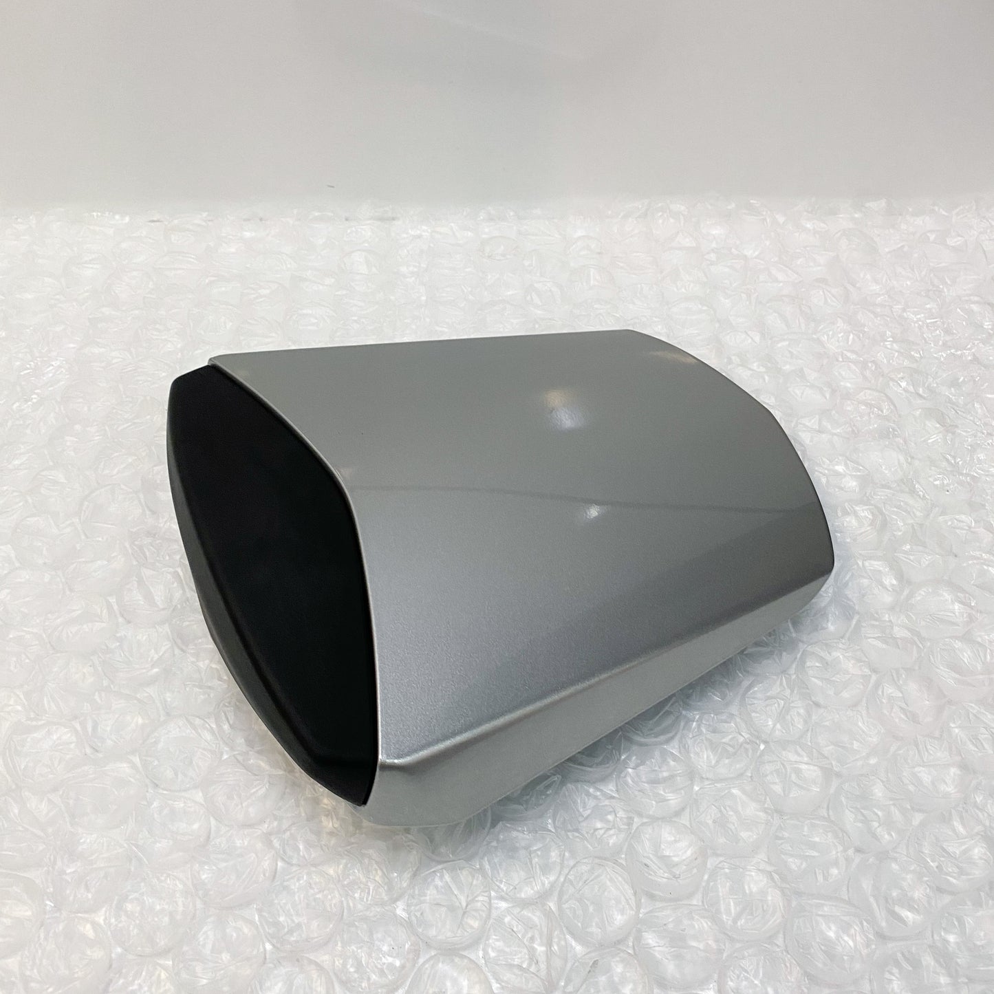 Yamaha '03 R6 Seat Cover, Silver 5SL-W0771-20