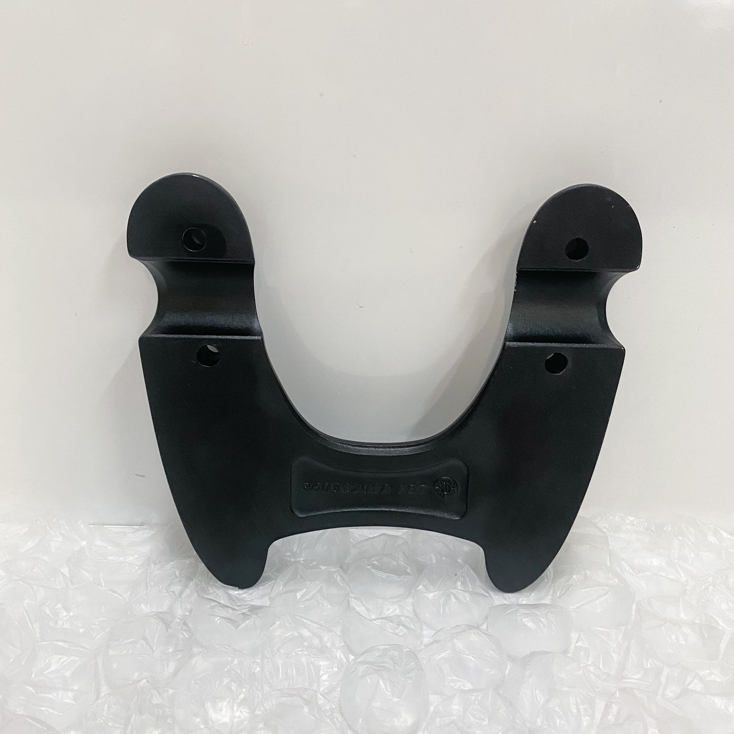 Ducati Diavel '11-'14 Handlebar Bracket Upper 36011201A USED (2)