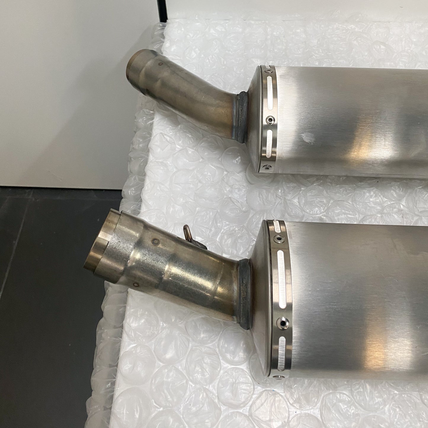 Ducati 848 EVO/848 EVO CORSE SE Stock OEM Exhaust Take-Off 57413171A & 57313171A (6)