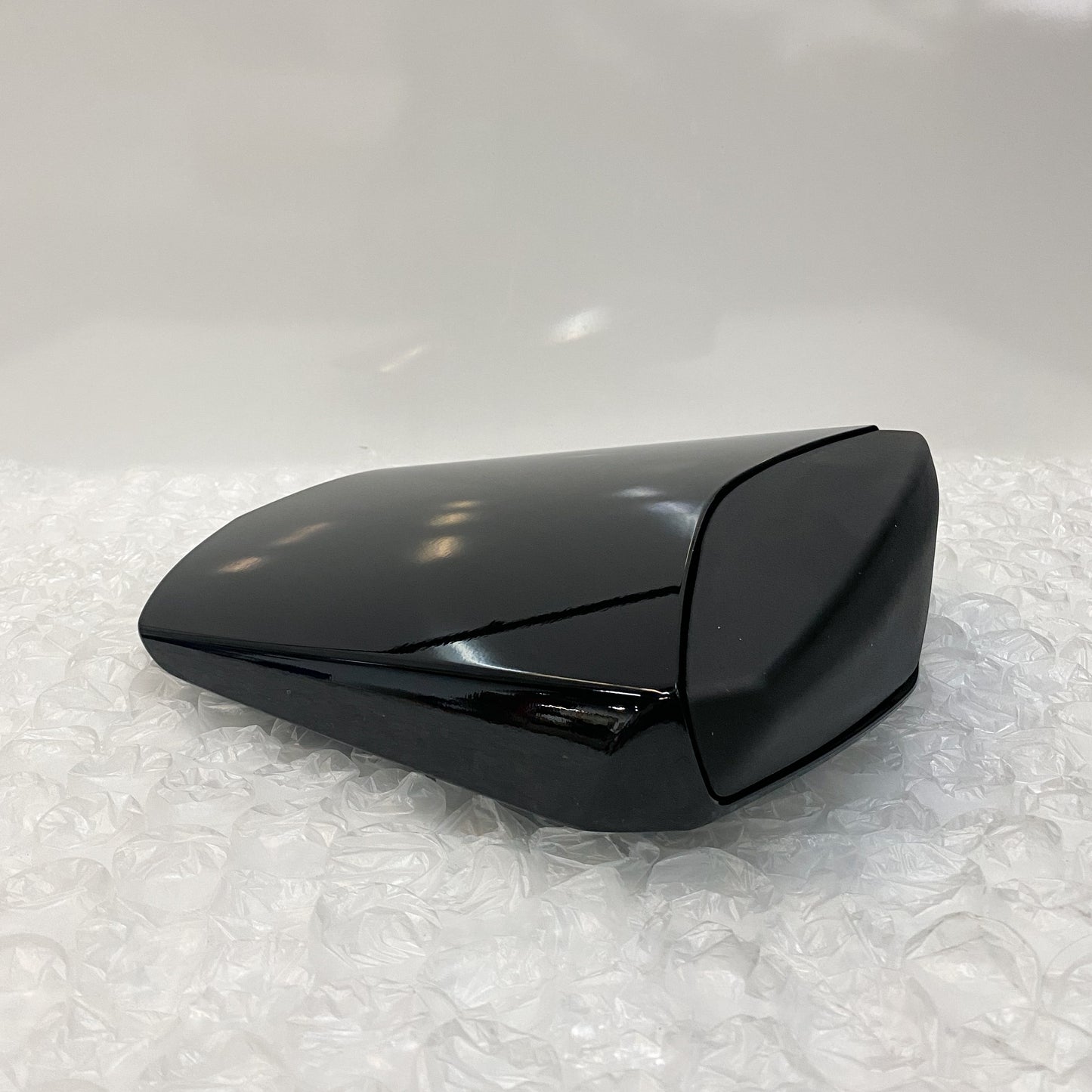 Yamaha '03 R6 Seat Cover, Black 5SL-W0771-40-00