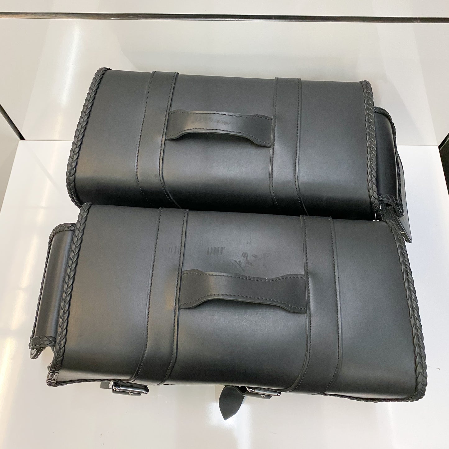 L & J Leathers XL- Bolt On Slant Saddlebags SB140BR