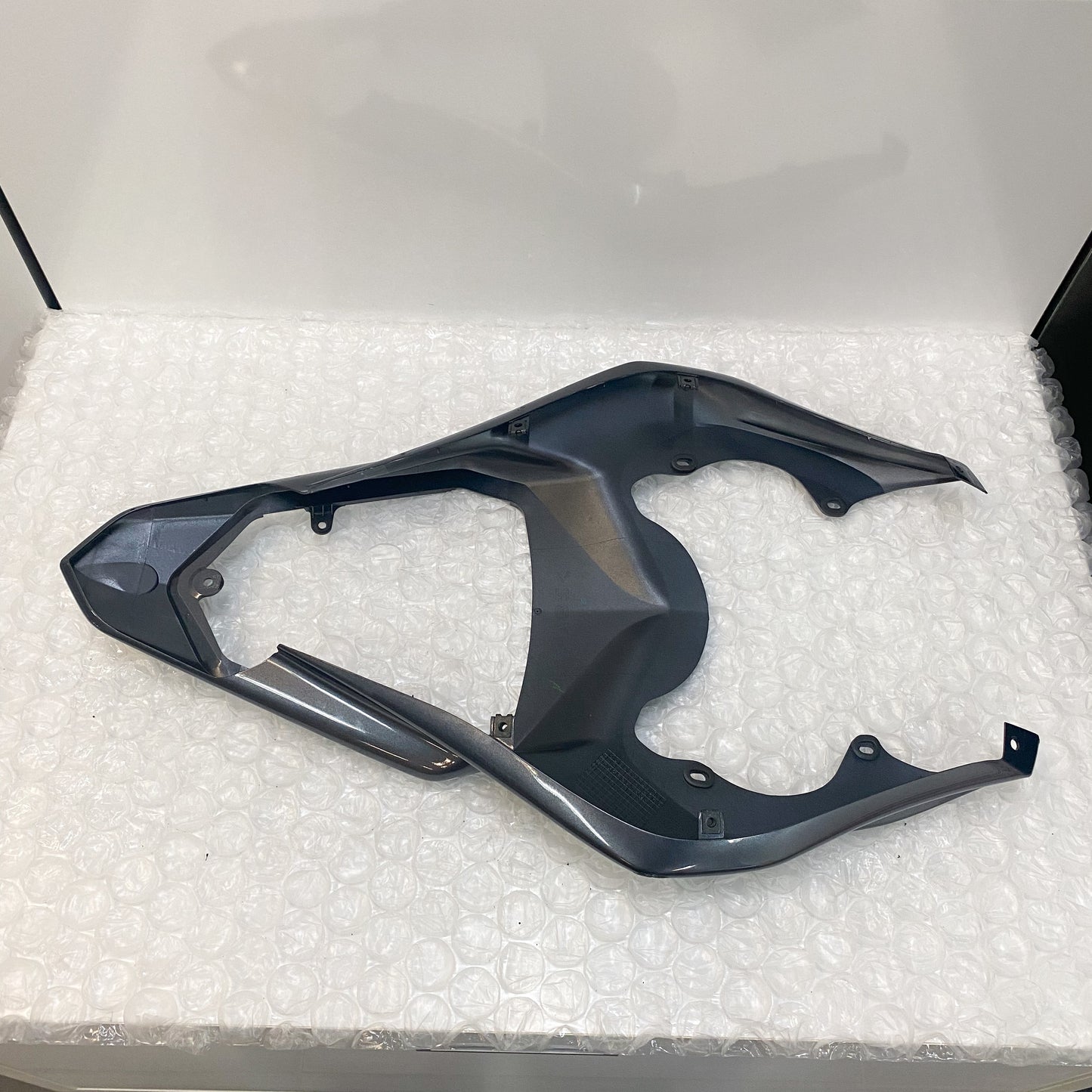 Yamaha YZFR1 SIDE COVER ASSY 1 4C8-21710-00-P4 USED