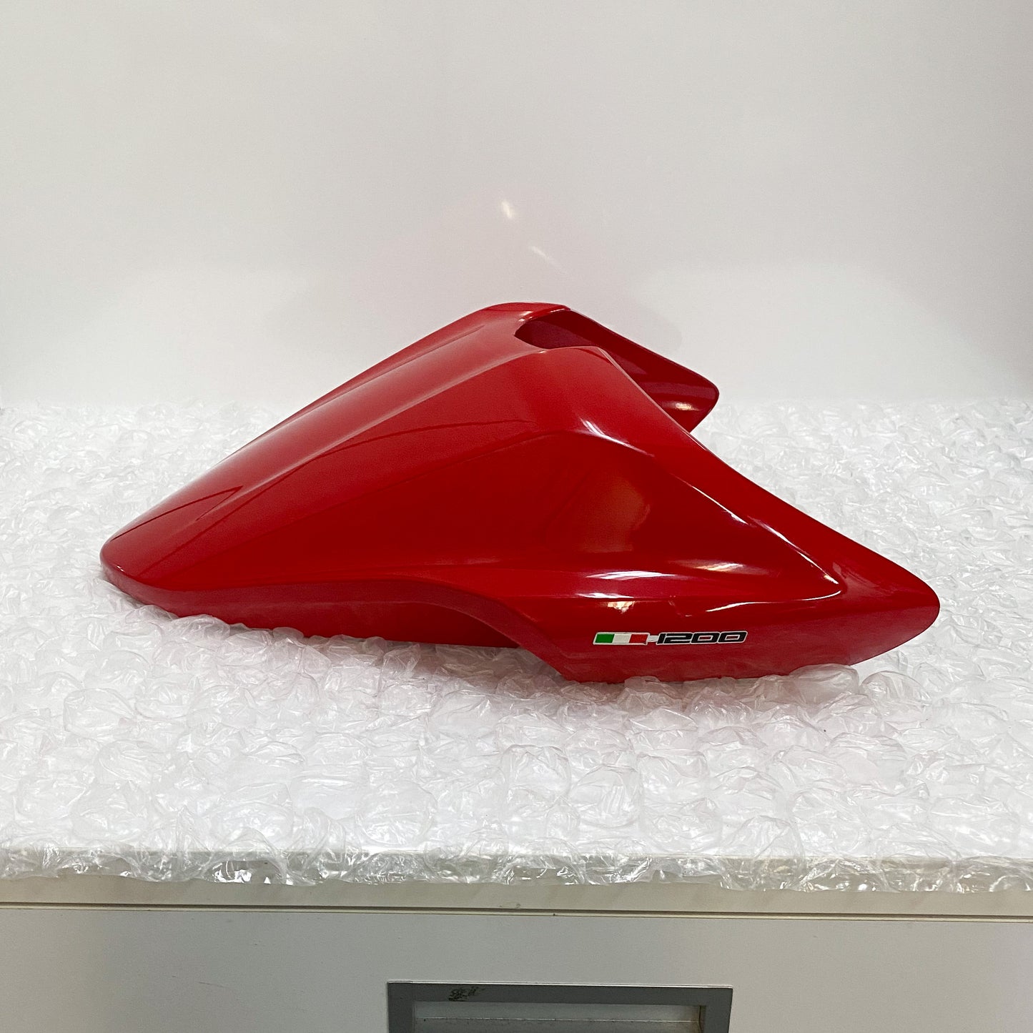 Ducati M1200 '14-'16 Seat Cowl, Red 595P2241AA Take -Off