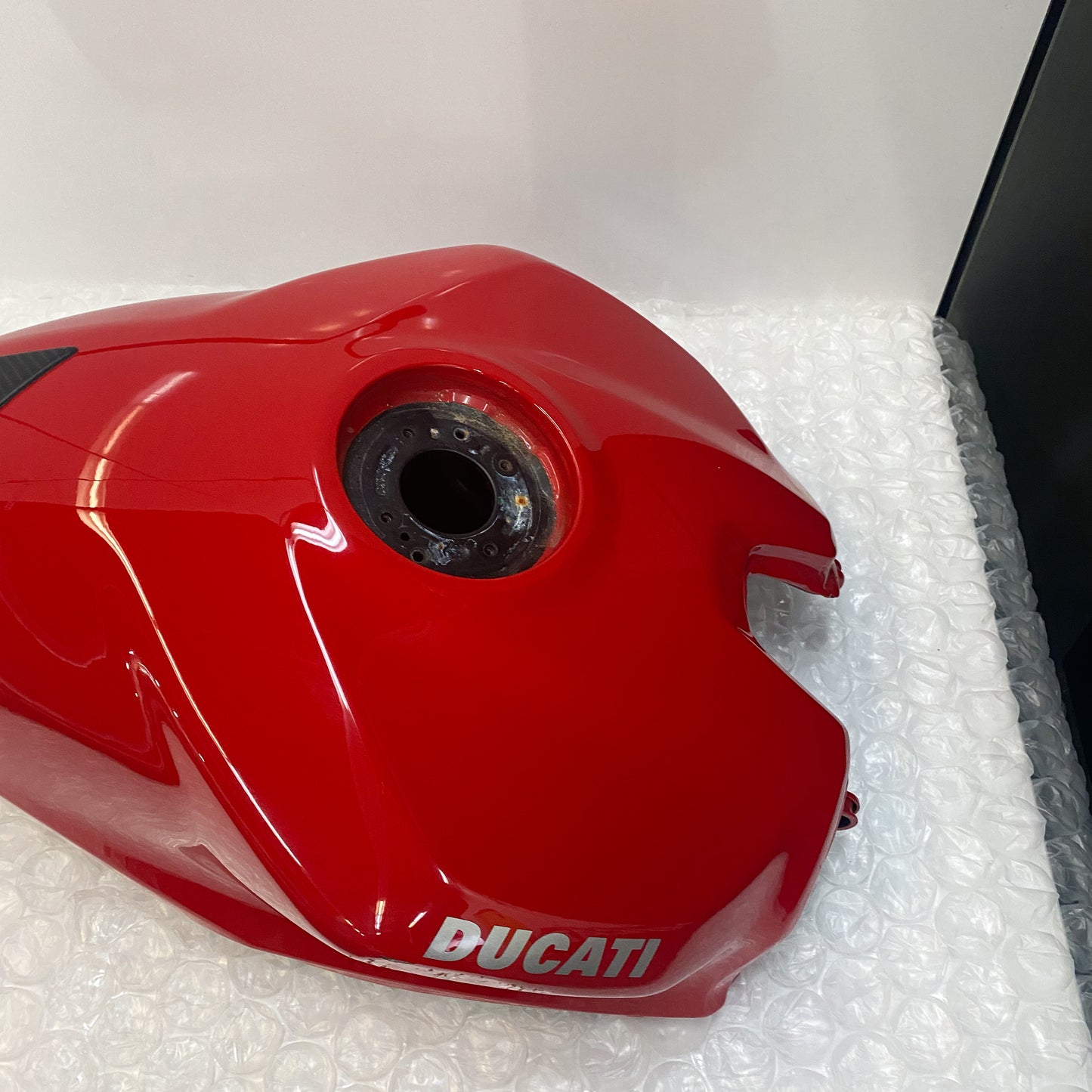 Ducati 959/899 Panigale Gas Tank, Red 58612061AA USED