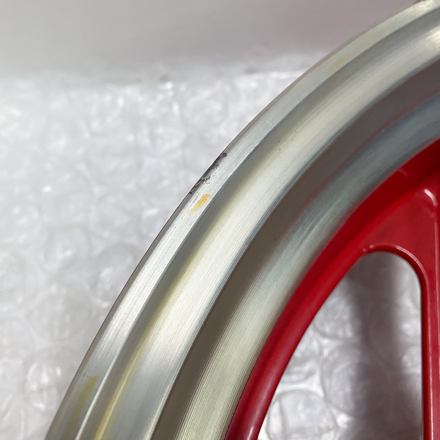 Ducati Paso 750 Sport Rear Wheel Rim Red 067080163 USED