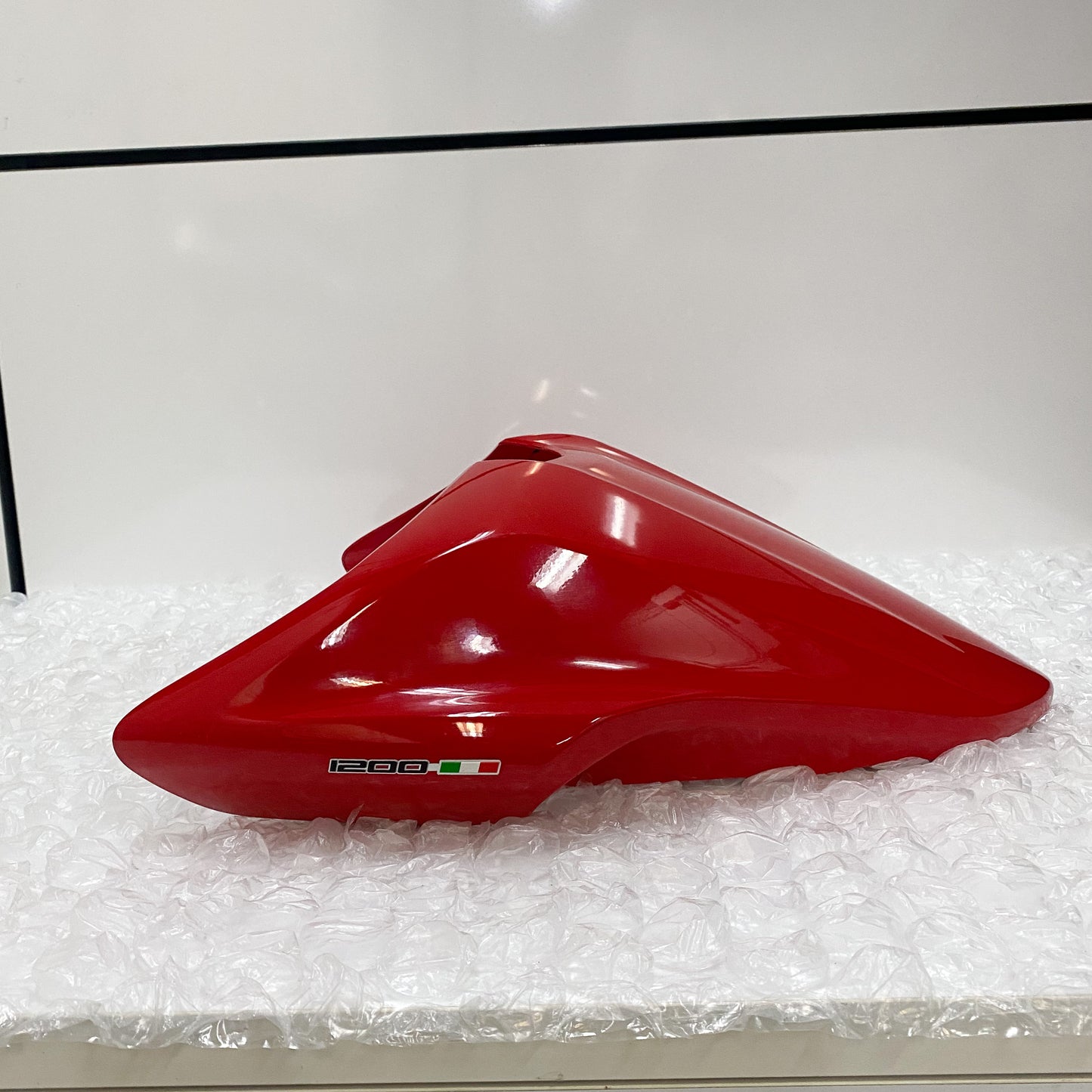Ducati M1200 '14-'16 Seat Cowl, Red 595P2241AA Take -Off