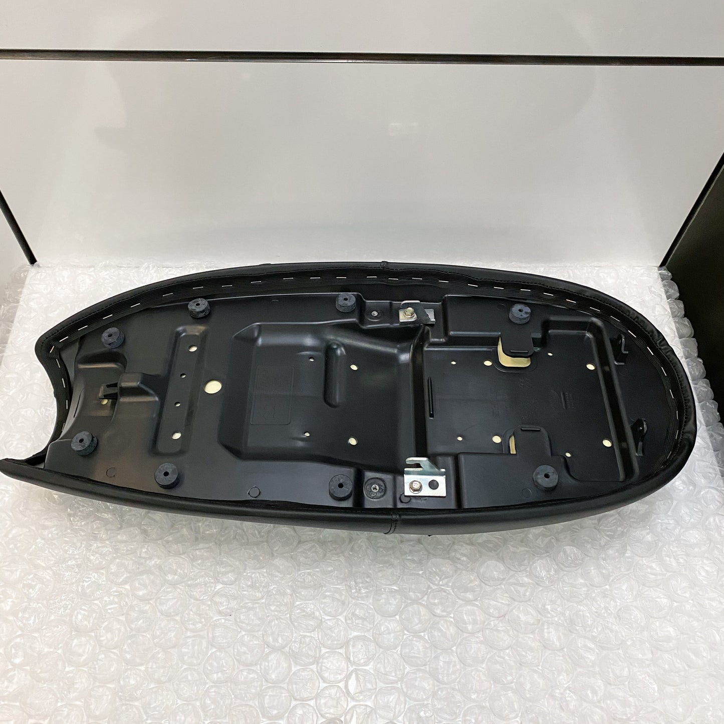 Triumph Single Seat A9700134
