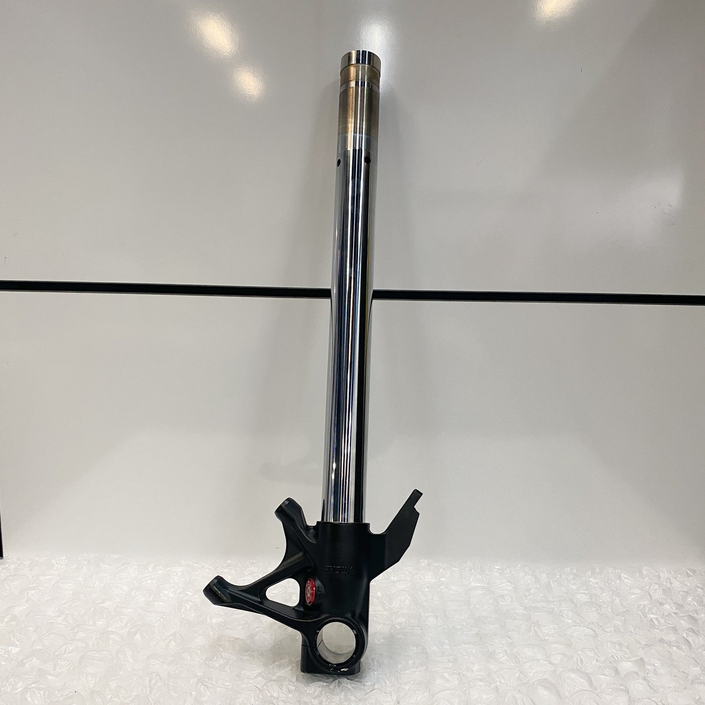 Ducati 899/959/V2/V4 Fork Bottom End + Sleeve Unit R.H. 34914071A USED