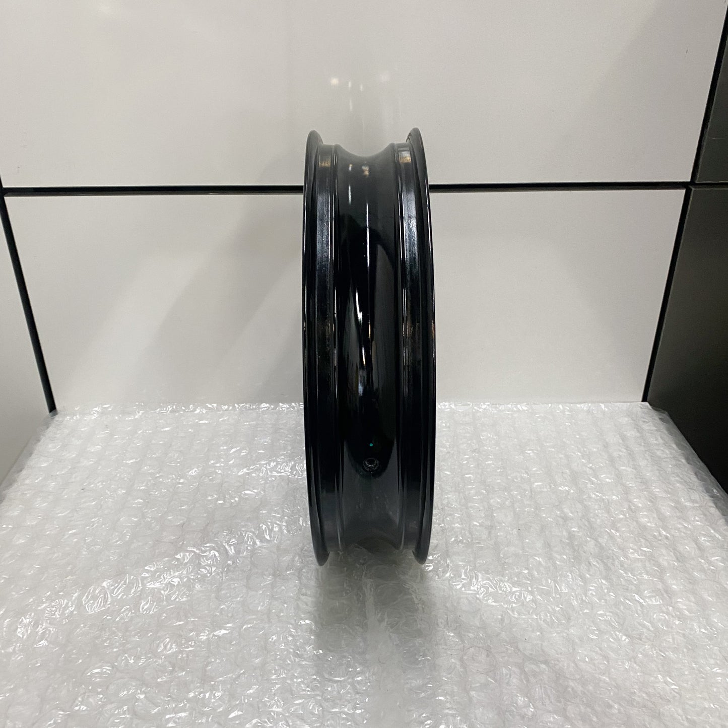 Ducati M1200S/ Hyper950 Front Wheel Rim, Black 50121783AA USED