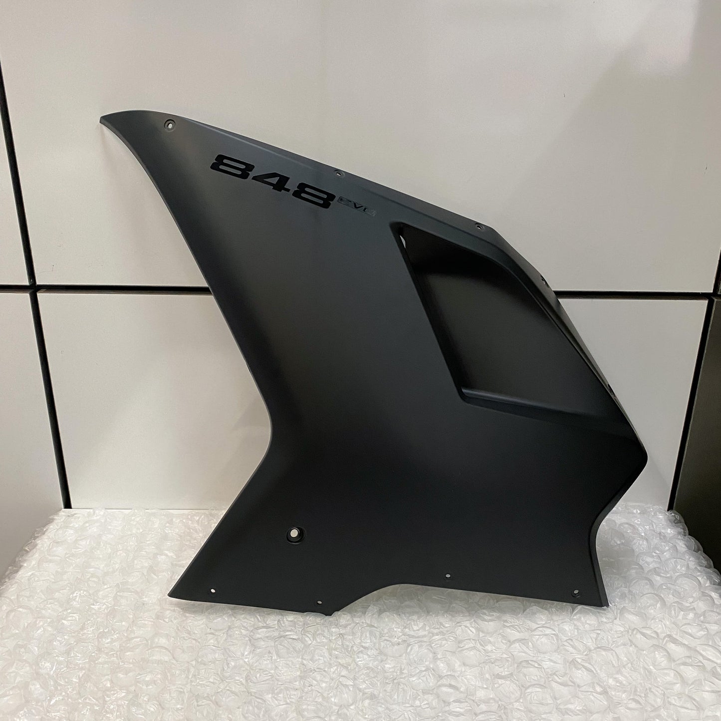 Ducati 848 EVO Upper Half LH Fairing Black 48015031AT USED