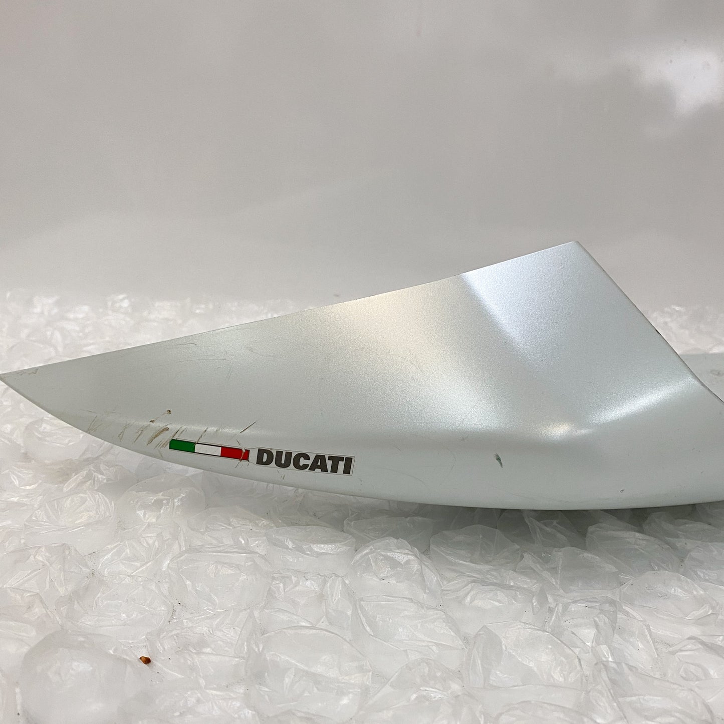 Ducati 959 Frame Cover RH, White 48212161AW USED
