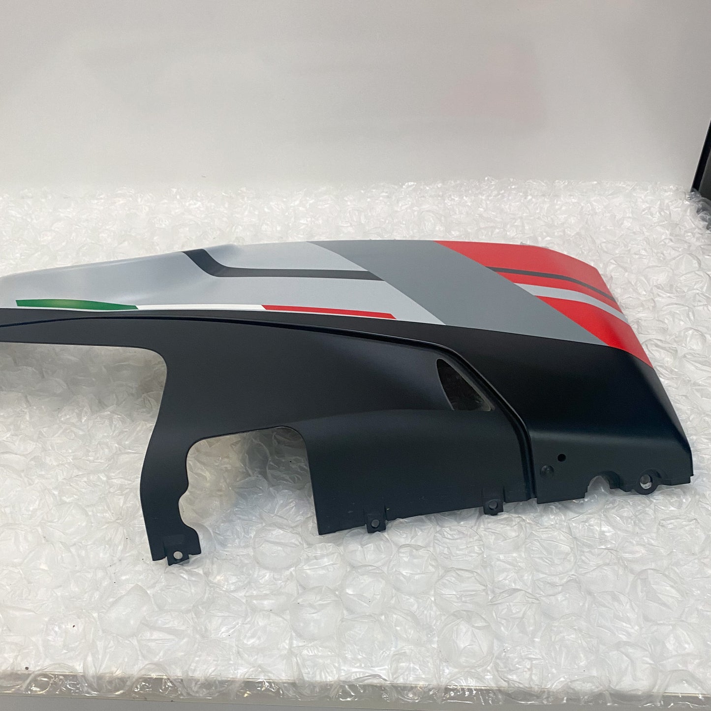 Ducati Panigale V4S CORSE Right Lower Fairing 48019262BC Take-Off