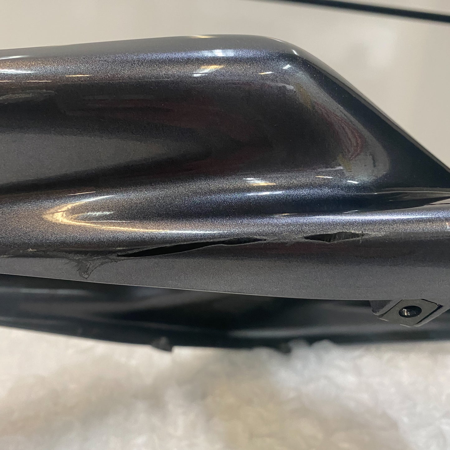 Yamaha YZFR1 SIDE COVER ASSY 1 4C8-21710-00-P4 USED