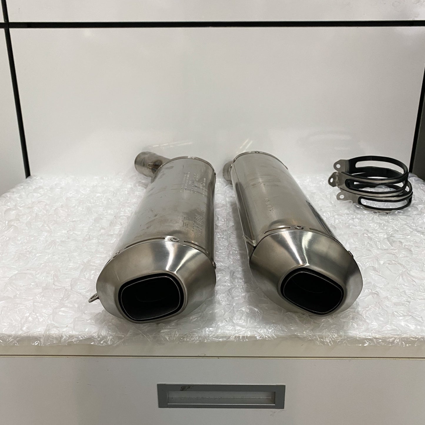 Ducati 848 EVO/848 EVO CORSE SE Stock OEM Exhaust Take-Off 57413171A & 57313171A (2)