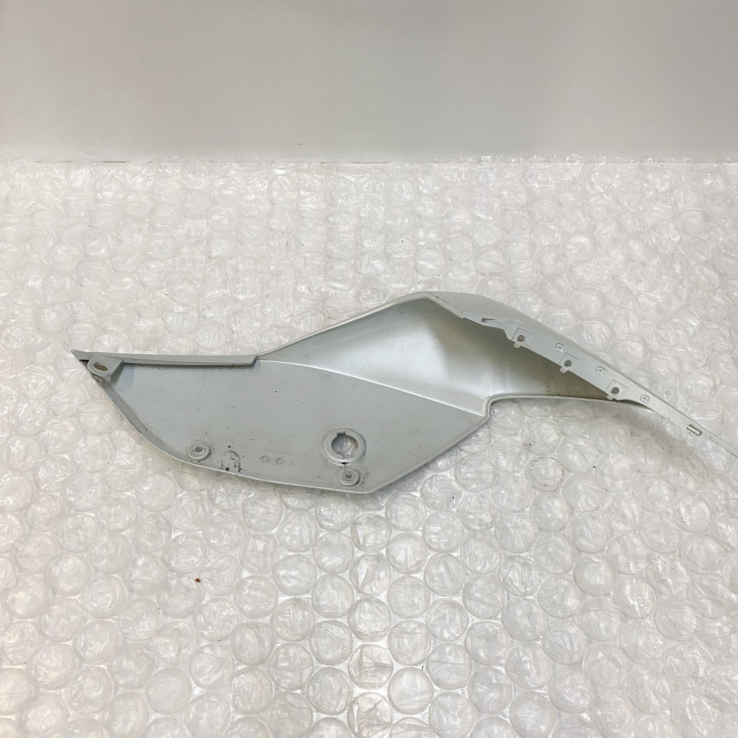 Ducati 959 Frame Cover RH, White 48212161AW USED