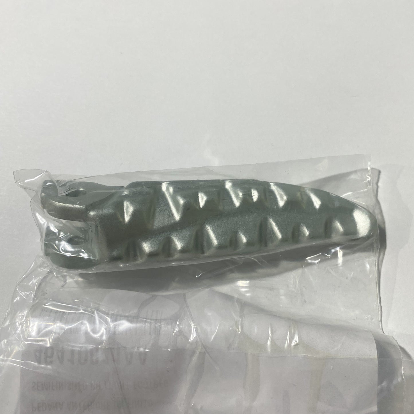 DUCATI RIGHT FOOTREST 46410811AA