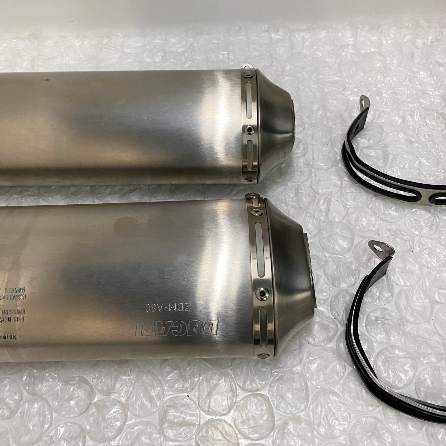 Ducati 848 EVO/848 EVO CORSE SE Stock OEM Exhaust Take-Off 57413171A & 57313171A (4)
