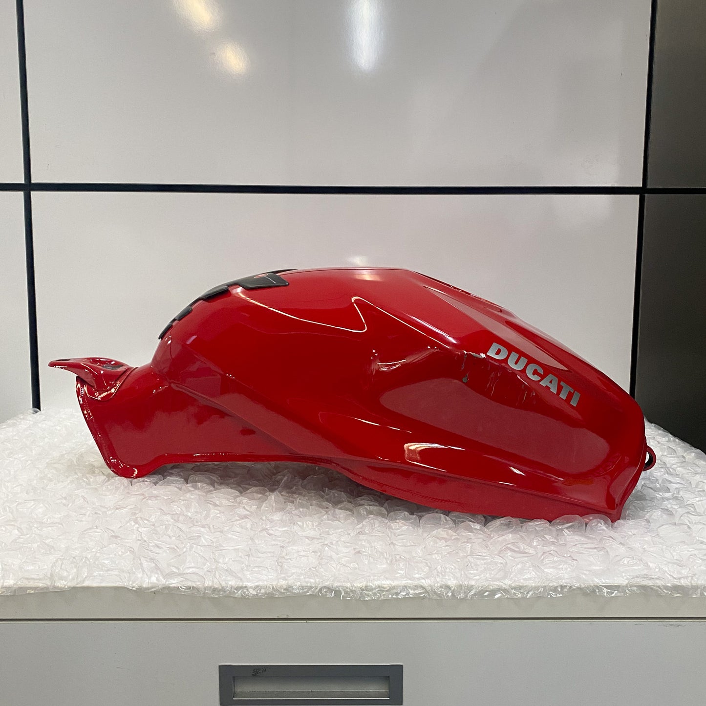Ducati 959/899 Panigale Gas Tank, Red 58612061AA USED