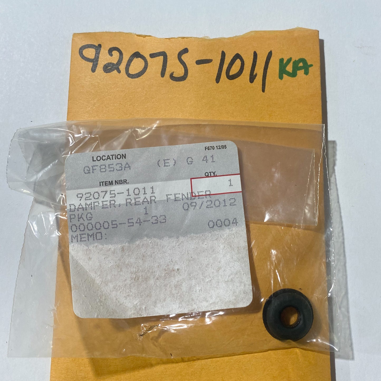 KAWASAKI FENDER DAMPER 92075-1011