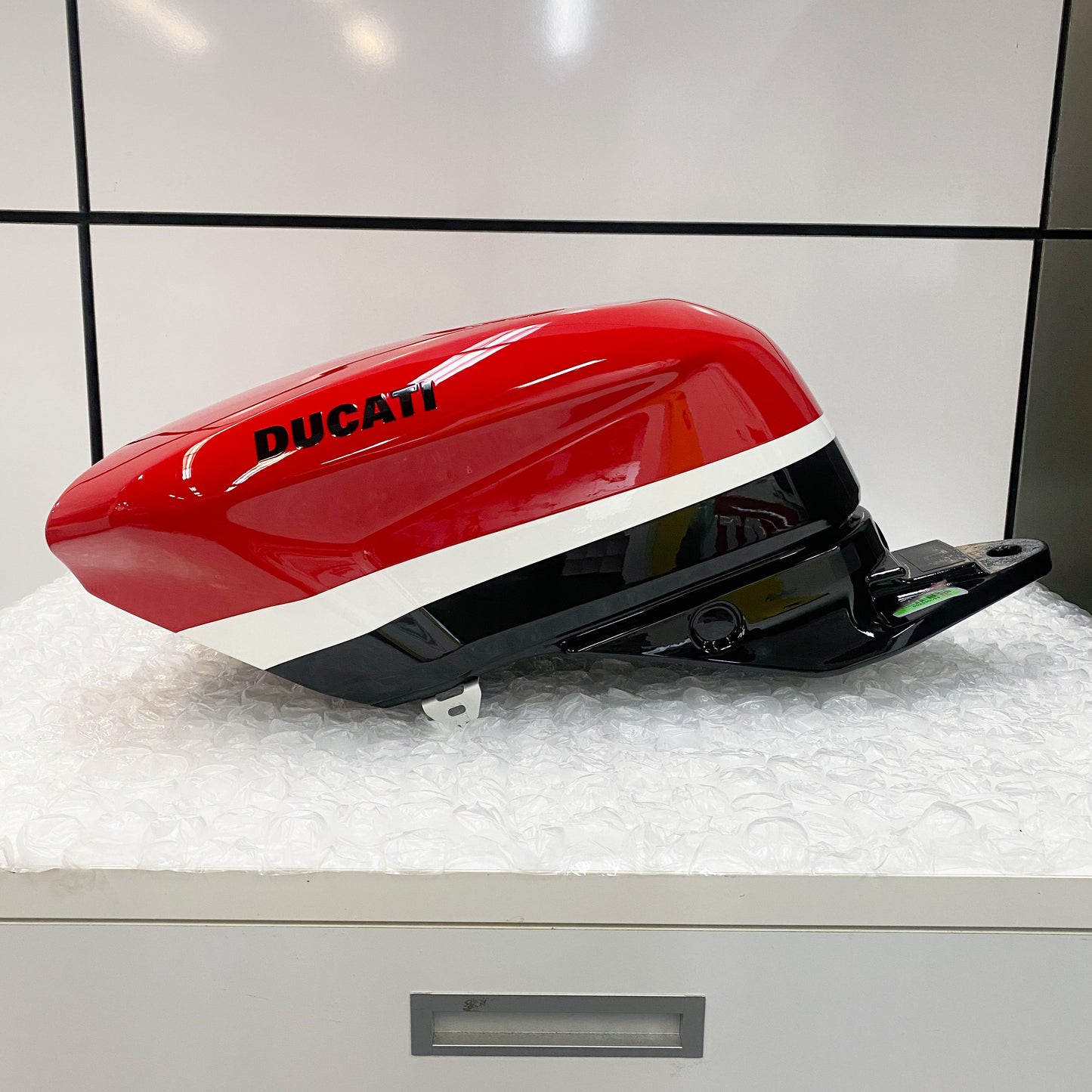 Ducati 848 EVO CORSE SE Gas Tank 58611831AH - NEW