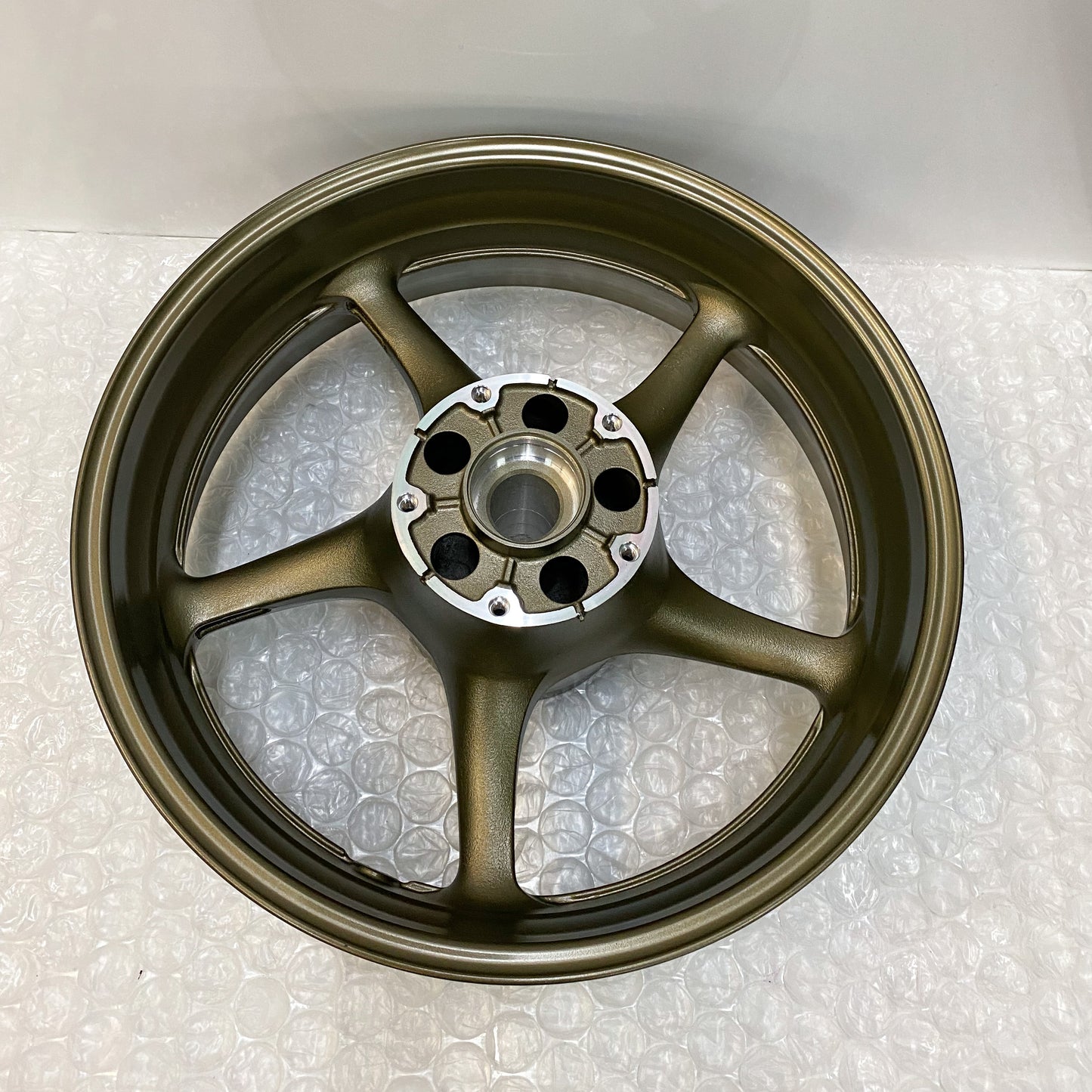 Yamaha R6 CAST WHEEL, Rear 5SL-25338-00-P1 NOS