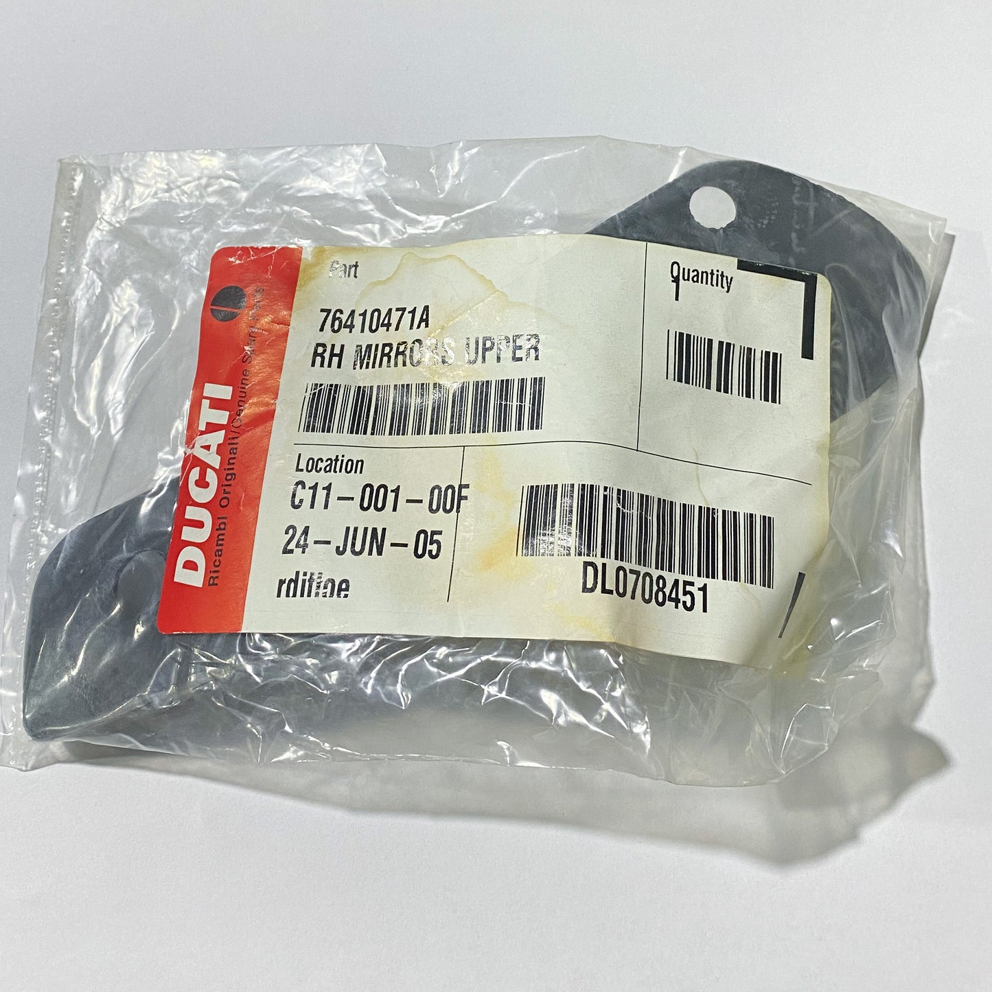 DUCATI RH MIRRORS UPPER RUBBER 999B03. RH REARVIEW MIRROR SUPPORT RUBBER 76410471A