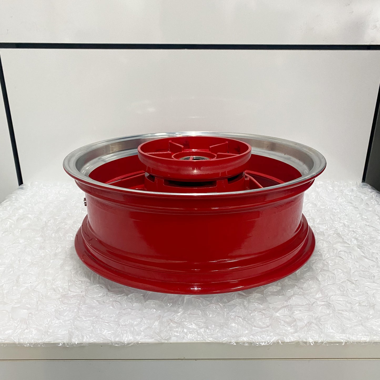 Ducati Paso 750 Sport Rear Wheel Rim Red 067080163 USED