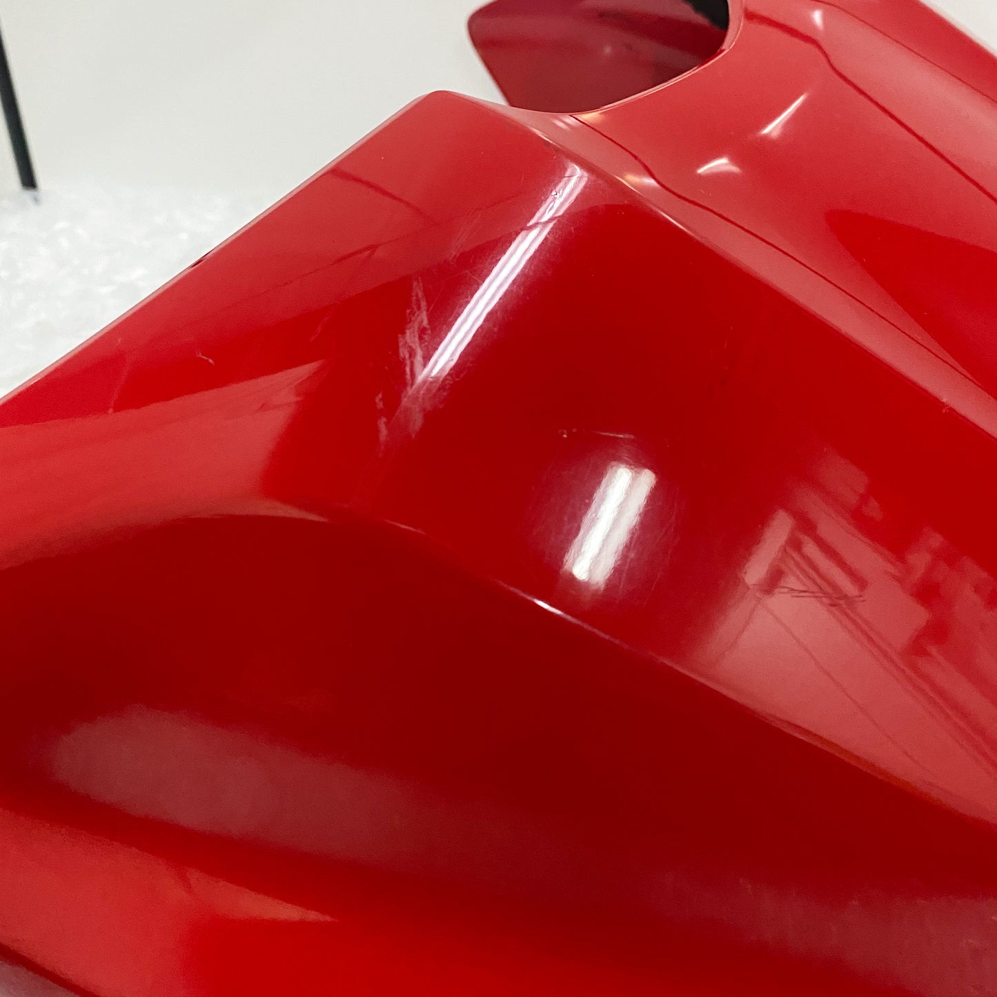 Ducati M1200 '14-'16 Seat Cowl, Red 595P2241AA Take -Off