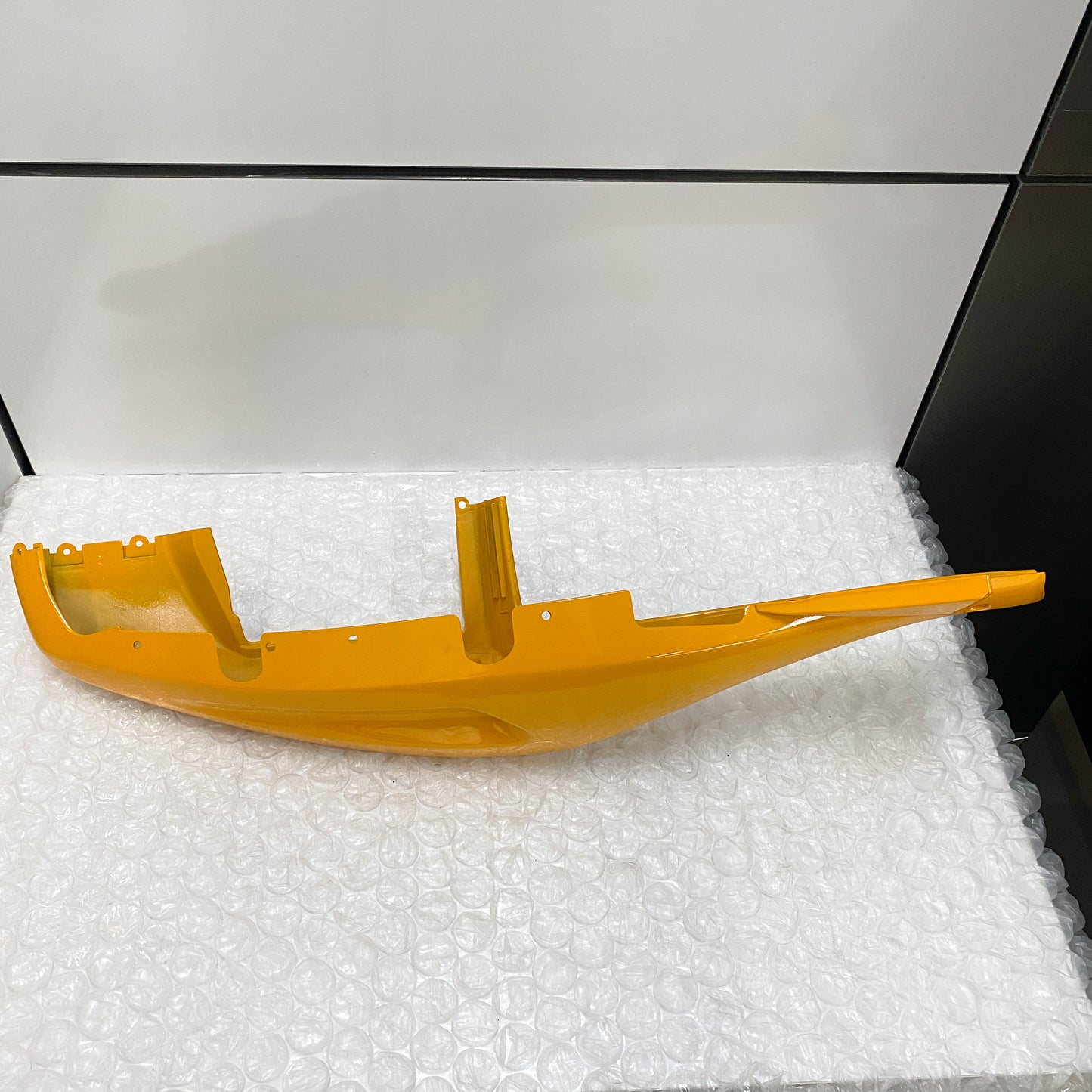 Hyosung Side Cover LH Yellow GT650 USED
